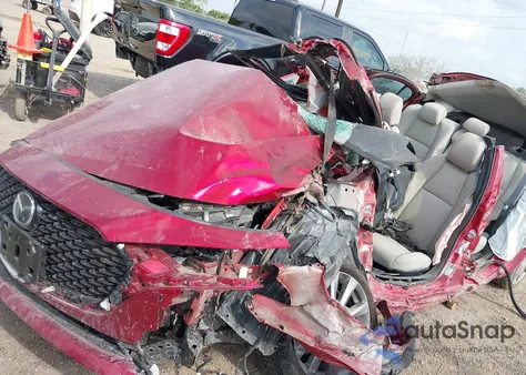 2024 Mazda Mazda3 2.5 S Preferred from USA, damaged, VIN 3MZBPACM3RM400117